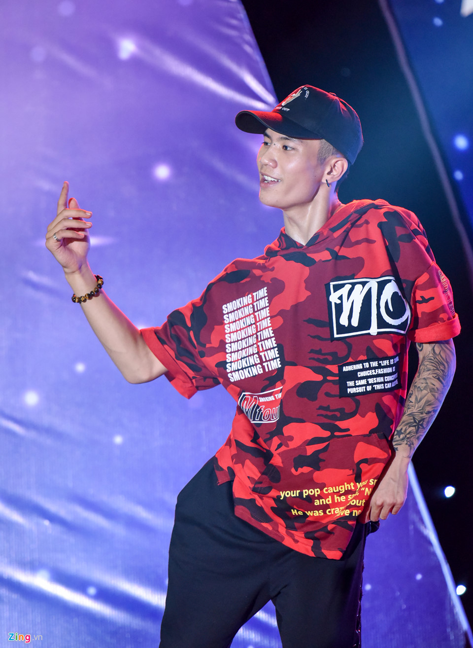 Nữ sinh Ngoại thương gây choáng ngợp với màn vũ đạo bốc lửa